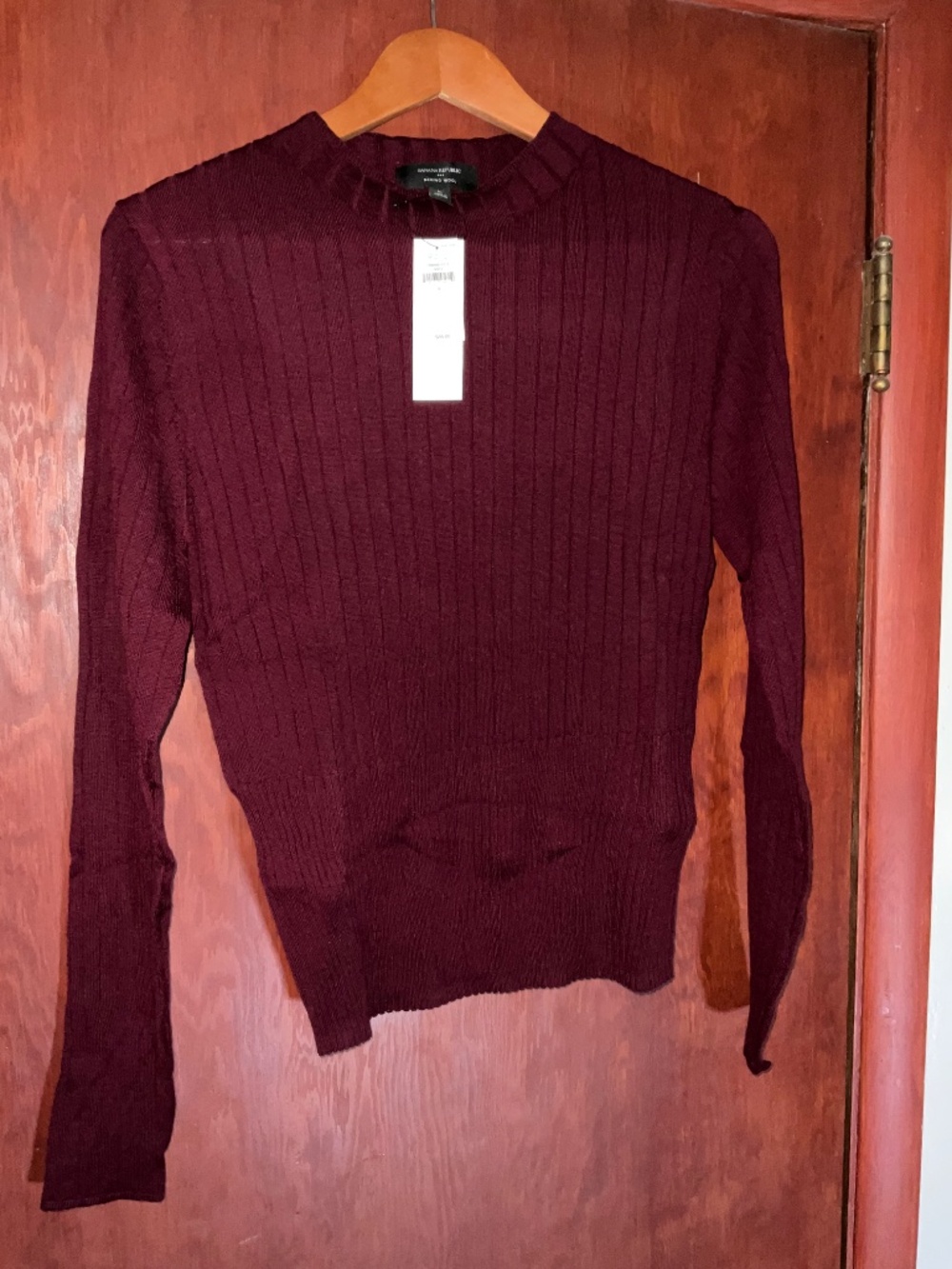 NIP Women’s Banana Republic merino wool ribbed sweater, L